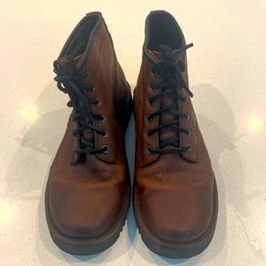 Kenneth Cole Reaction leather boots